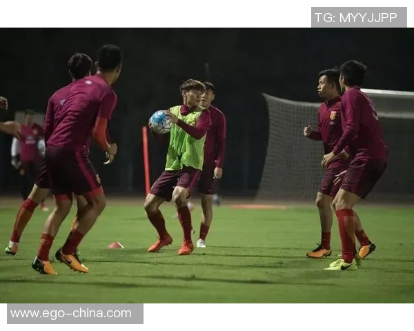 深圳足球队逆袭之旅的真实故事与奋斗精神全记录